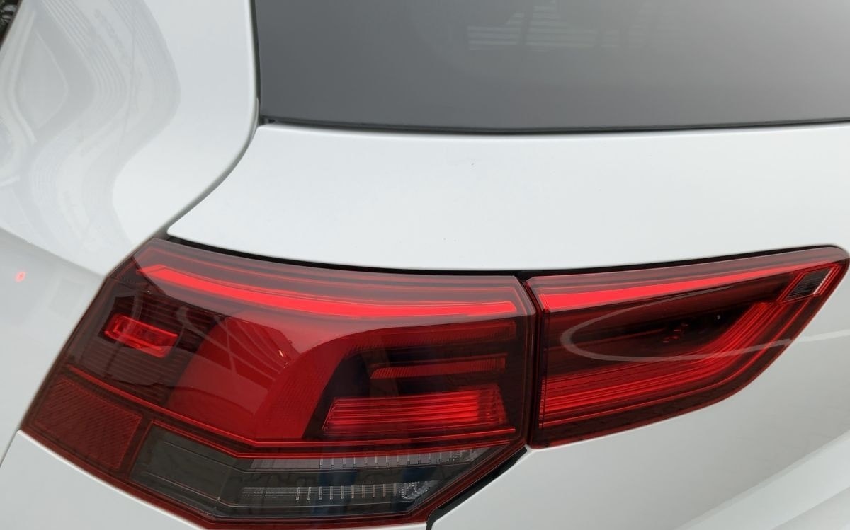 Volkswagen Golf VIII 1.5 TSI STYLE 5JG+ACC+AHK+NAVI+APP+SHZ foto 16