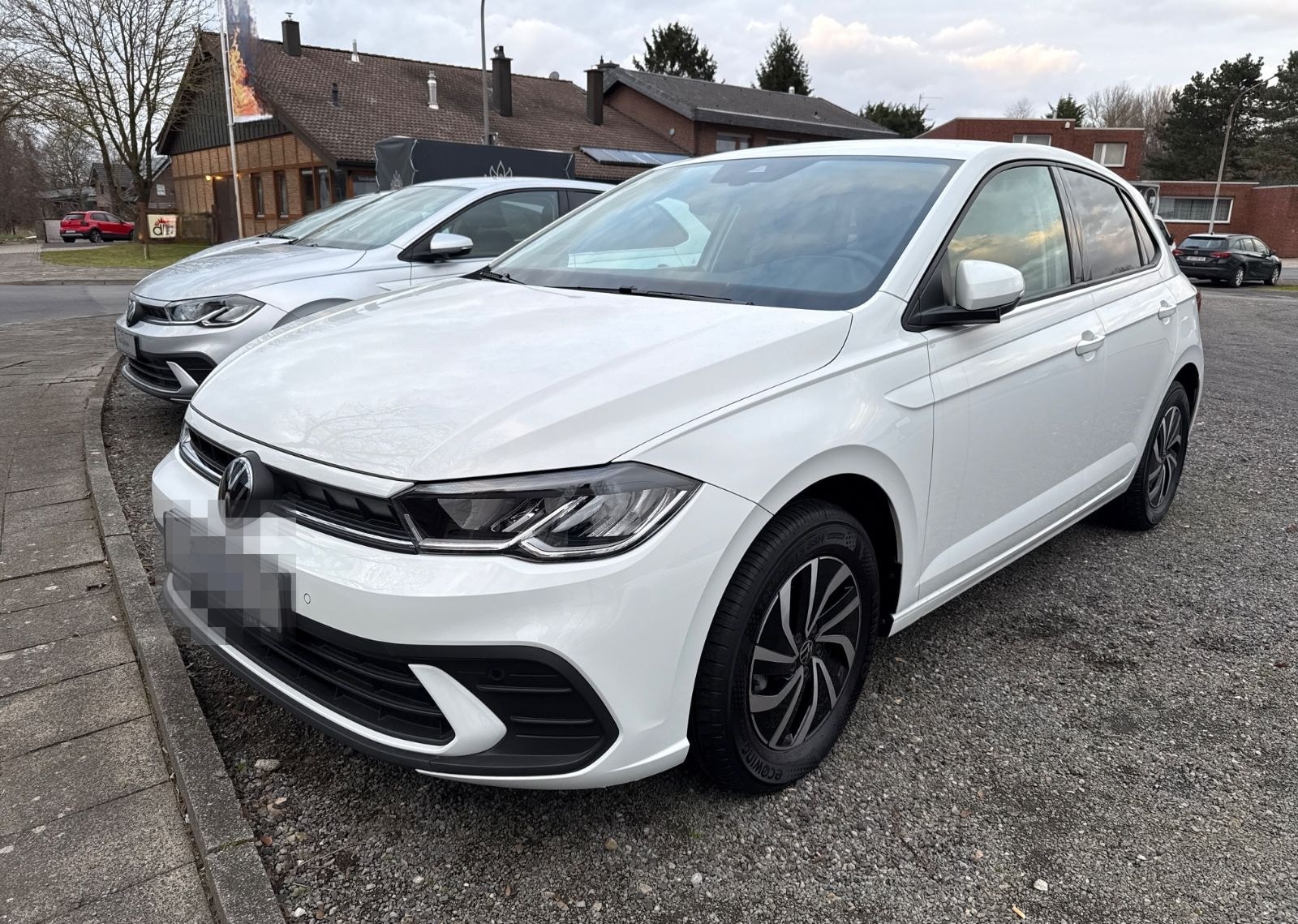 Volkswagen Polo VI Life foto 1