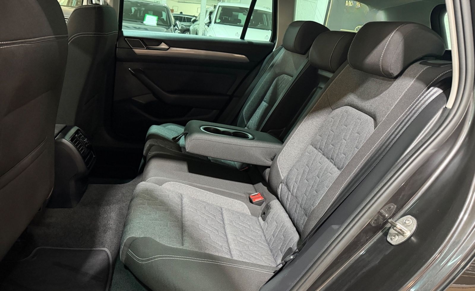 Volkswagen Passat Variant Business 2.0TDI DSG/AHK/ACC/CAM foto 15