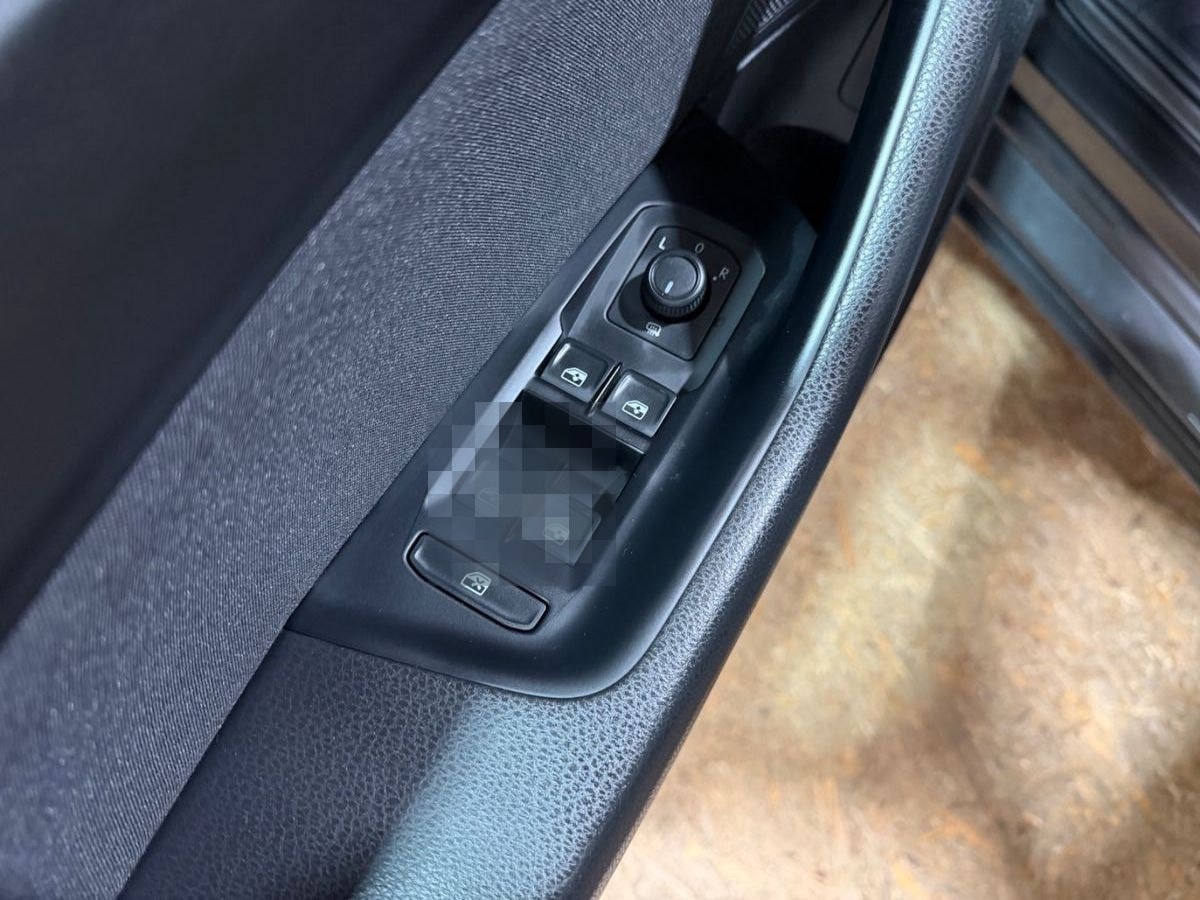 Volkswagen Passat Variant Business 2.0TDI DSG/AHK/ACC/CAM foto 22