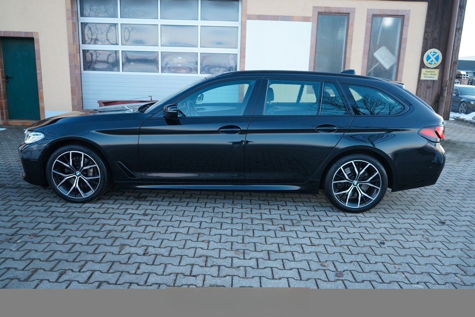 BMW 540d T. xDrive*1.HAND*M-SPORTPAKET*LASER*HUD*H&K foto 2