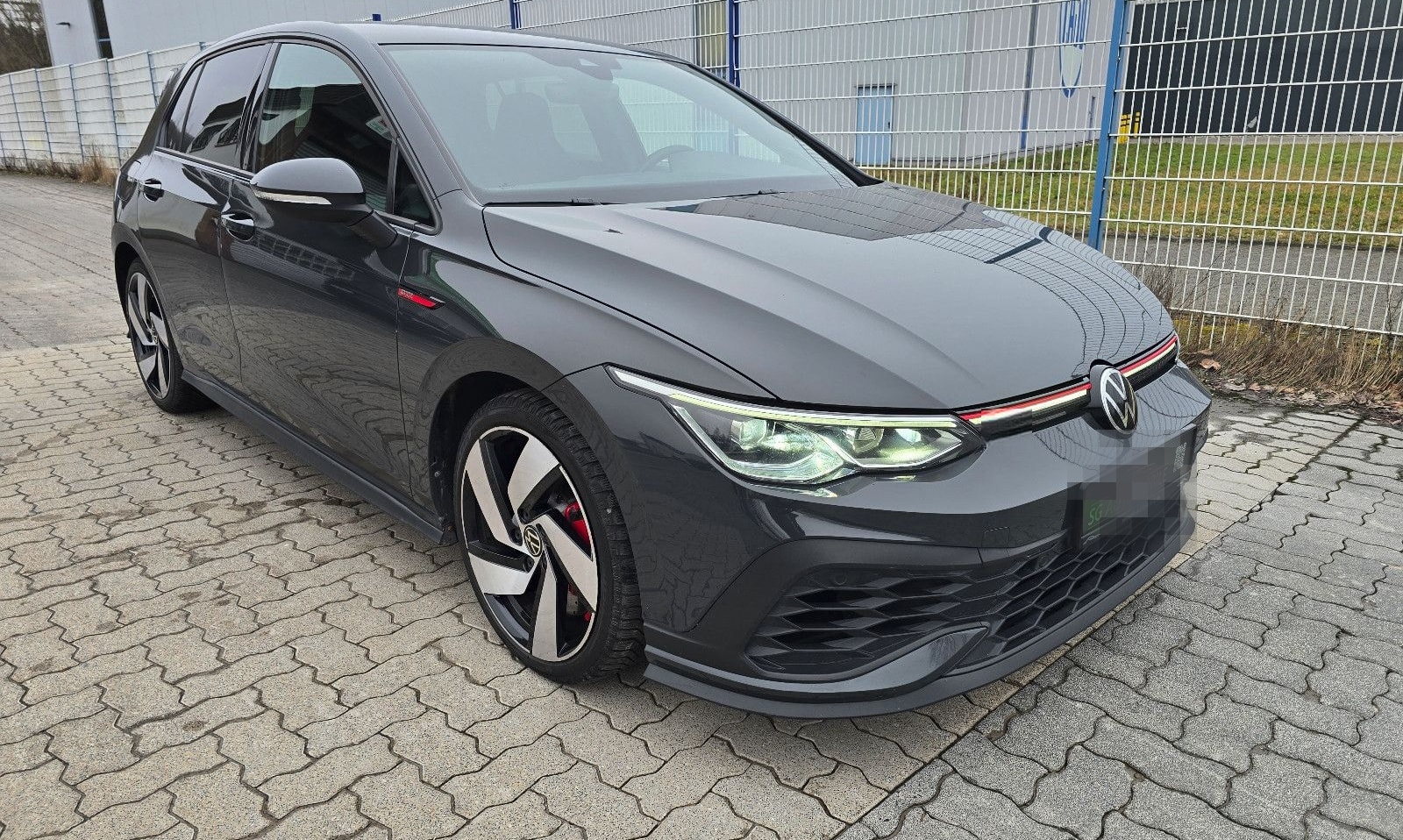 Volkswagen Golf VIII GTI 2.0 TSI Clubsport °SOUND°NAVI°DCC° foto 3