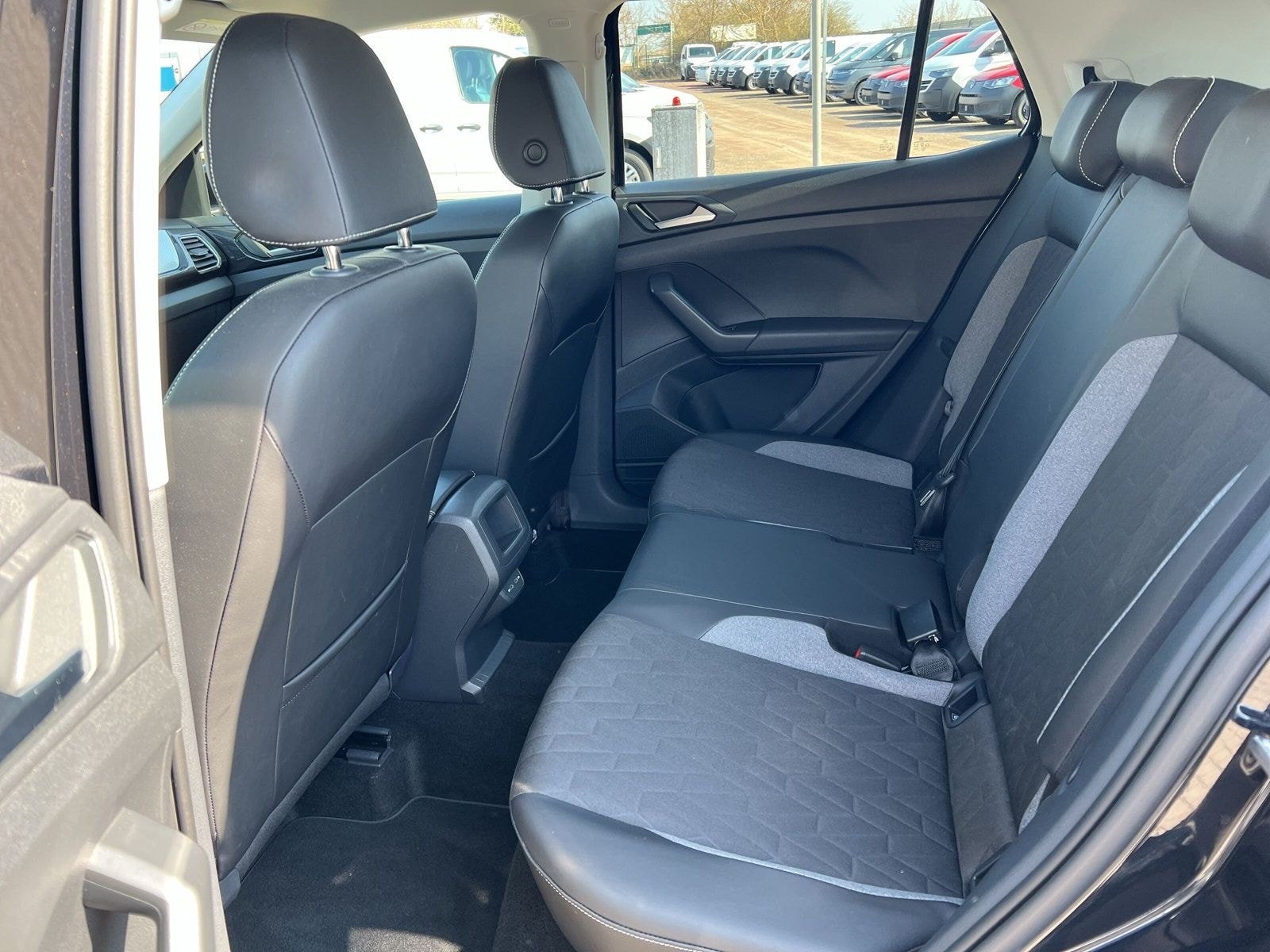 Volkswagen T-Cross 1.0 TSI Goal LED NAVI SHZ APP ALLWETTER foto 14