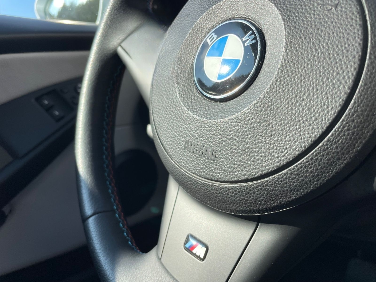 BMW M6 Coupé foto 15