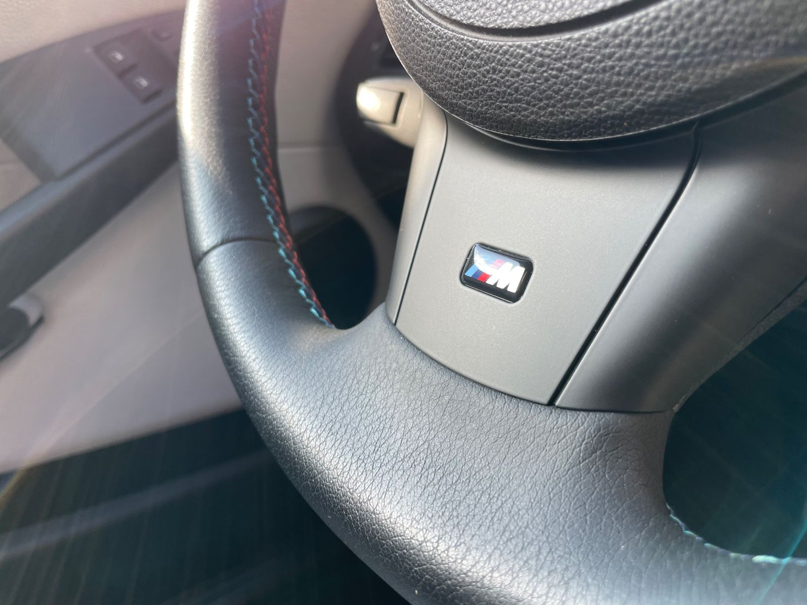 BMW M6 Coupé foto 16