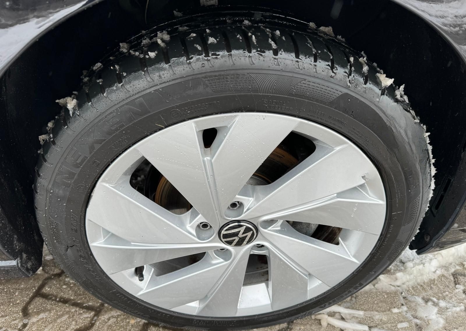 Volkswagen Golf Lim 2.0TDI DSG Style Matrix Navi PDC foto 14