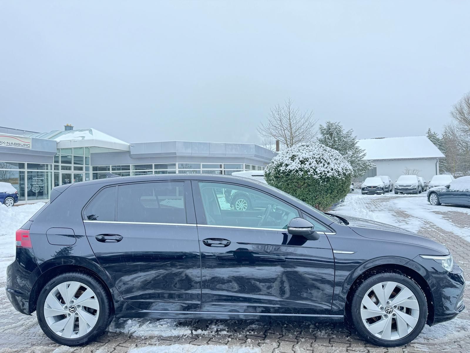 Volkswagen Golf Lim 2.0TDI DSG Style Matrix Navi PDC foto 5