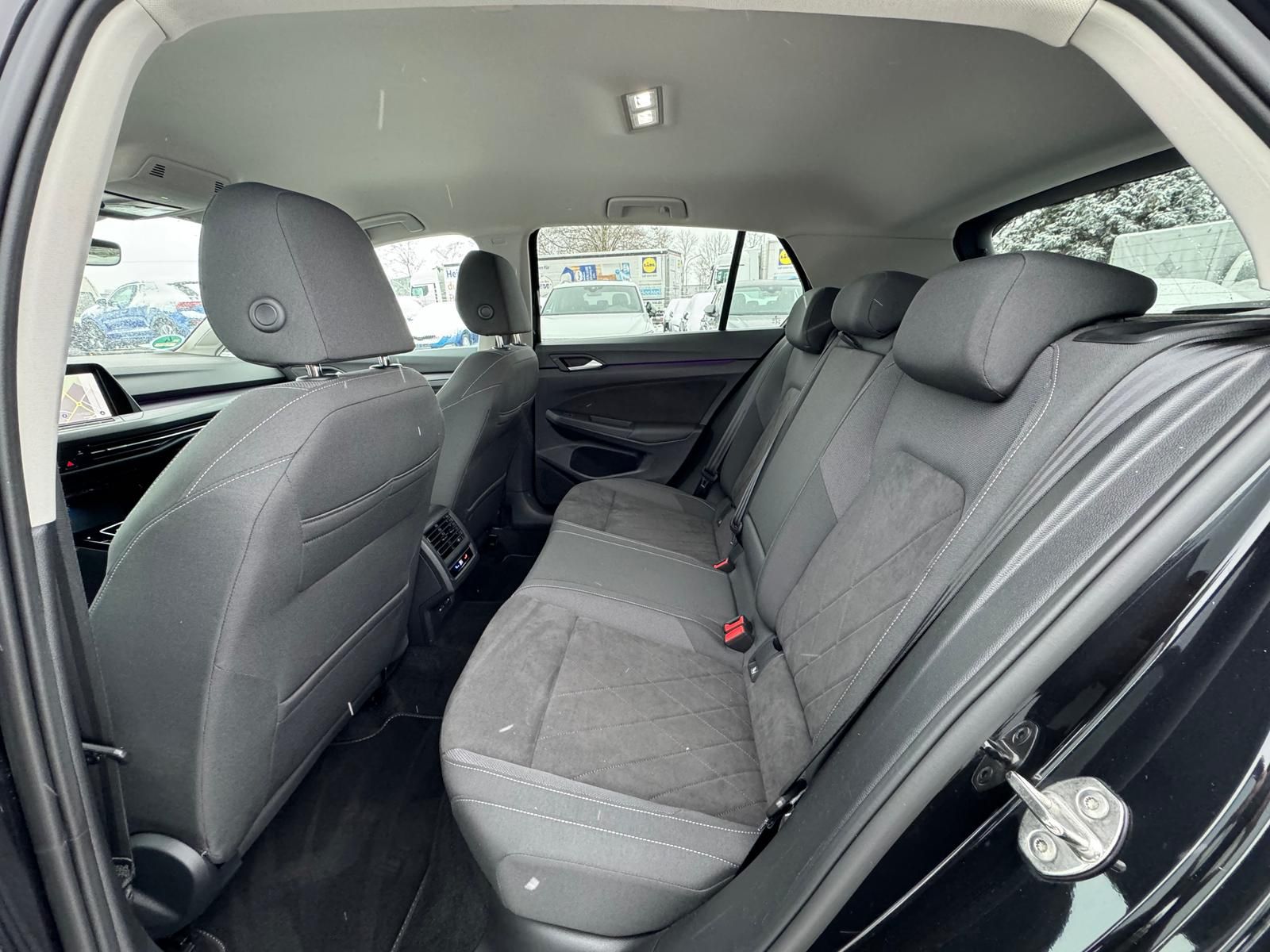 Volkswagen Golf Lim 2.0TDI DSG Style Matrix Navi PDC foto 10