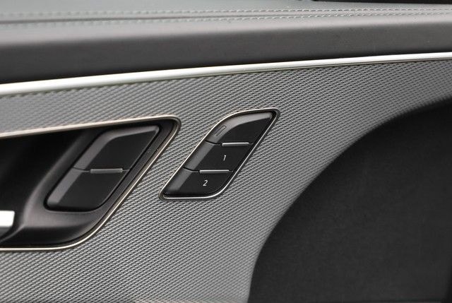 Audi RSQ8 Pano AHK LM23 305km/h Dynamikp.+ B&O HD Mat foto 15