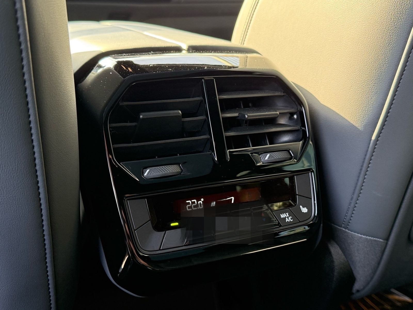 BMW iX M70 xDrive //SkyLounge B&W AHK AC-LadenProf foto 15