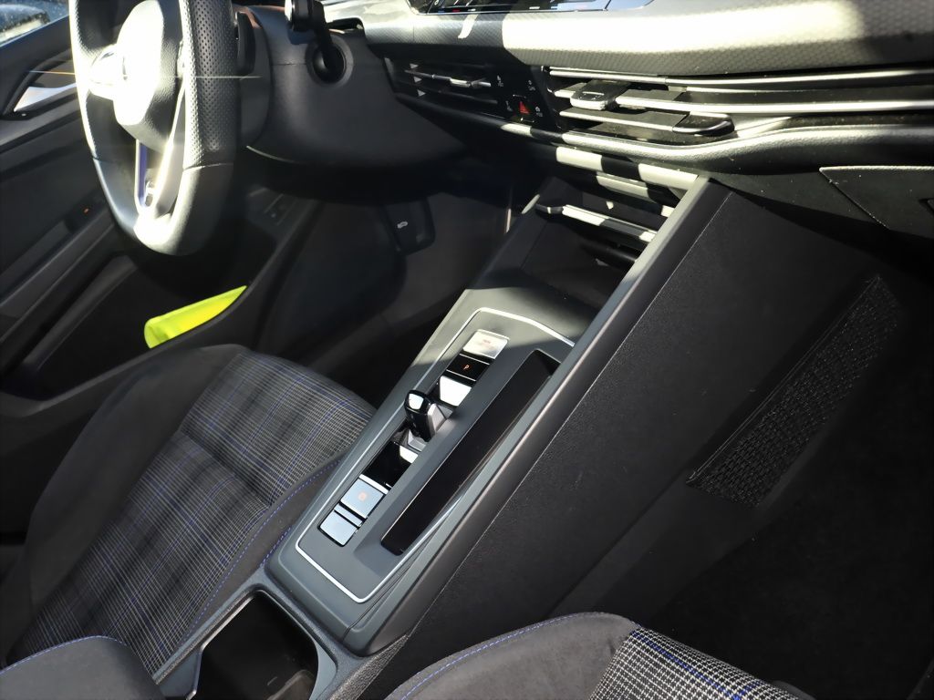 Volkswagen Golf VIII GTE 1.4 eHybrid Navi Matrix Kamera APP foto 7