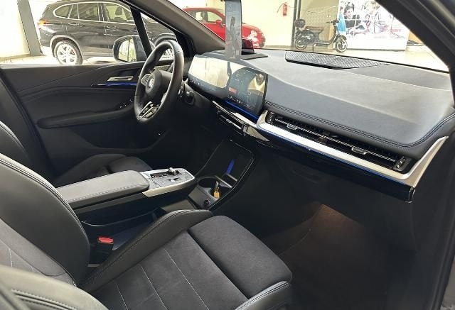 BMW 223 Active Tourer xDrive M-Sport HUD AHK Pannod foto 3