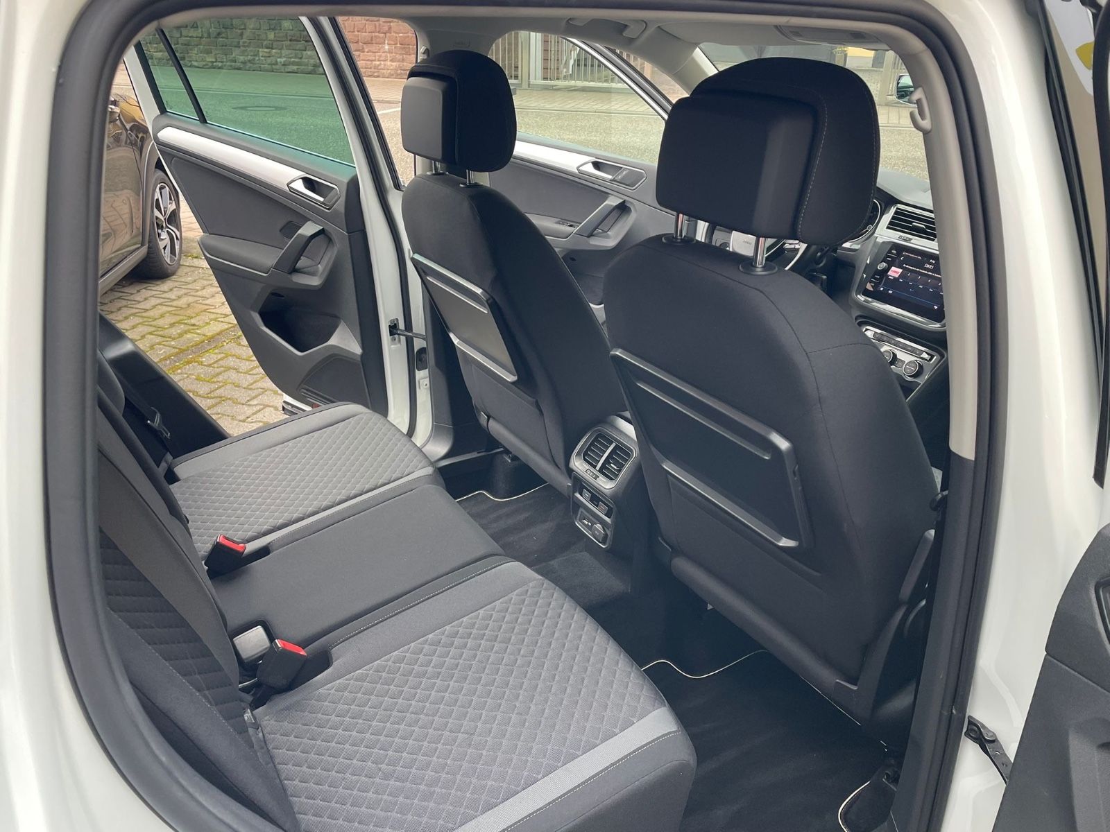 Volkswagen Tiguan Comfortline 4X4 Allrad / Navi / 1.Hand foto 12