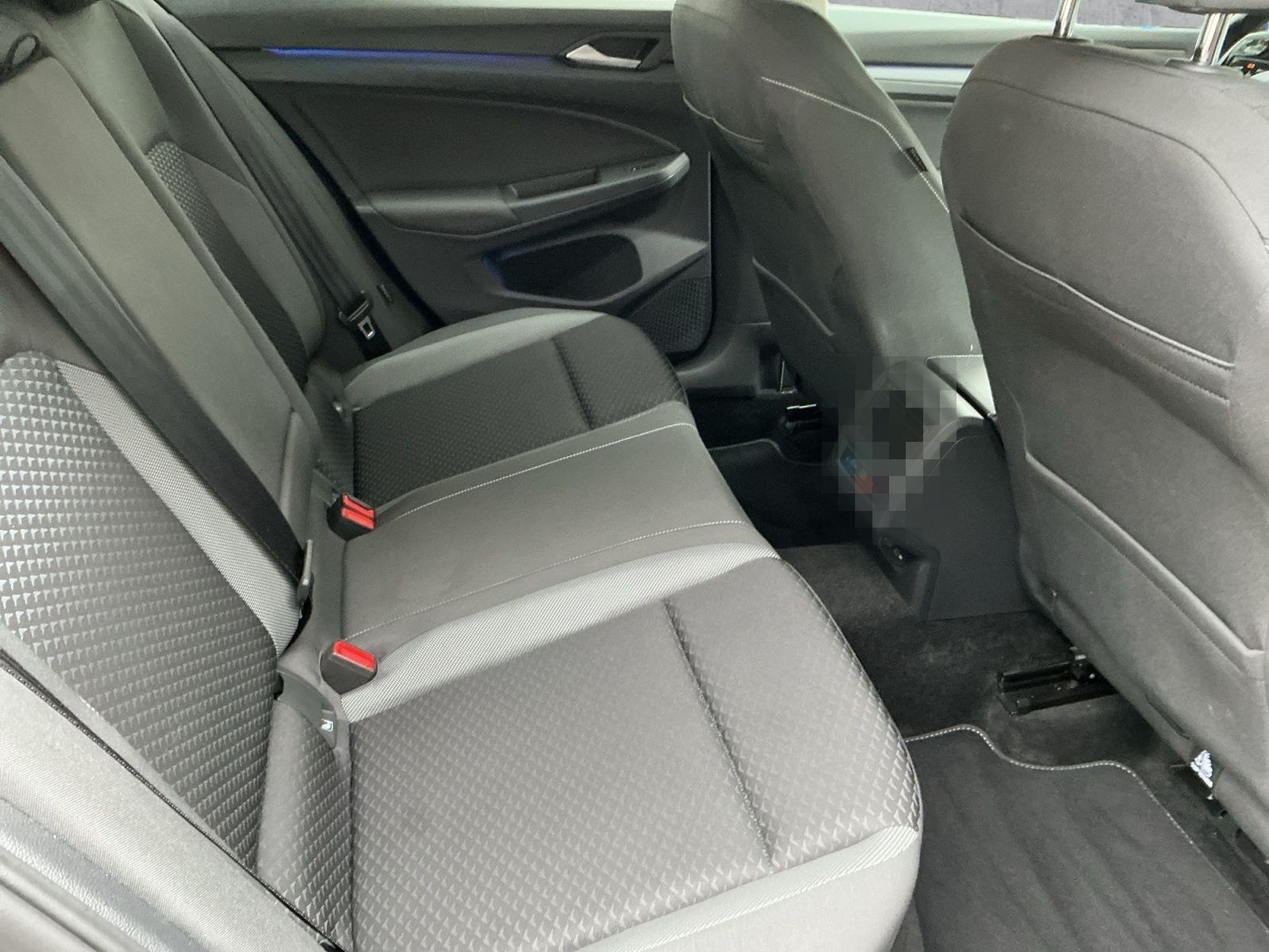 Volkswagen Golf VIII 1.5TSI ACTIVE 5JG+LEDplus+STDHZG+NAVI foto 16