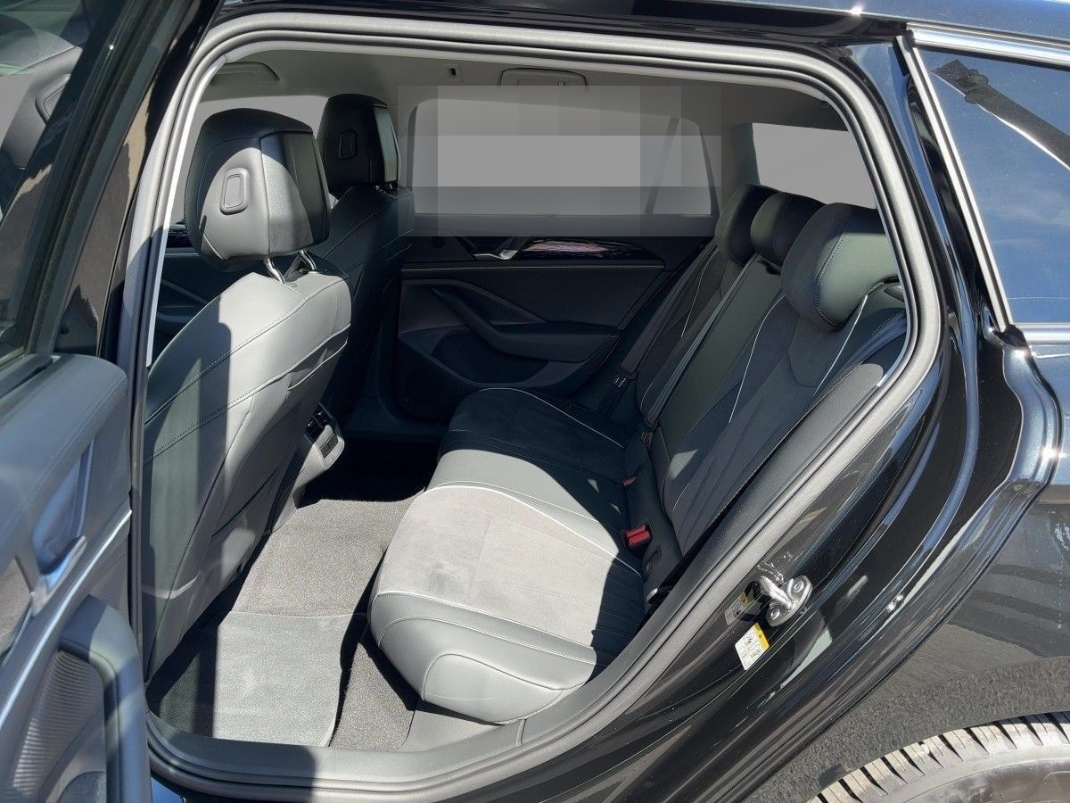 Volkswagen Passat Variant Elegance 2.0 TDI DSG IQ AHK AREA foto 7