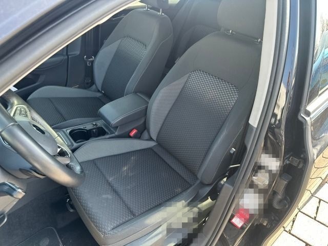 Volkswagen Golf Active 2.0 TDI 150 PS DSG AHK/PANO/HUD foto 6