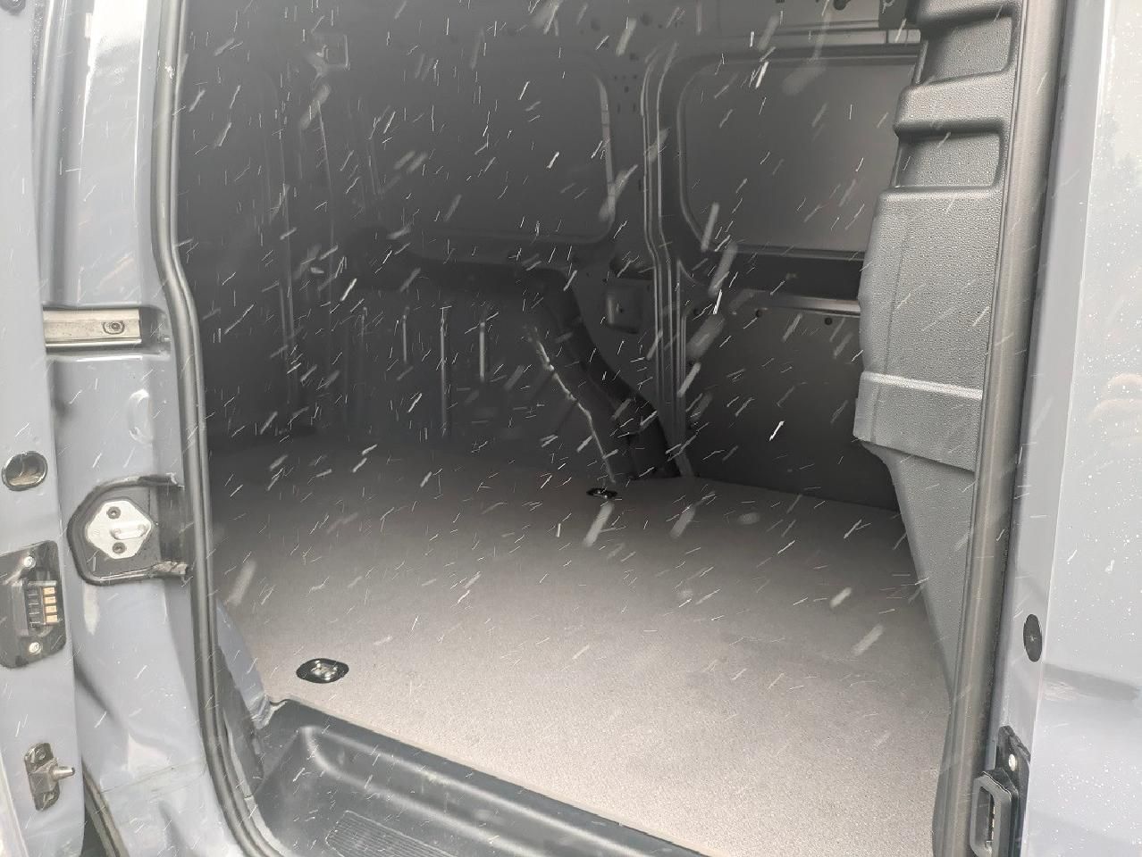 Volkswagen Caddy Cargo 2.0 TDI Maxi *AHK,LED,Scheibe* foto 7