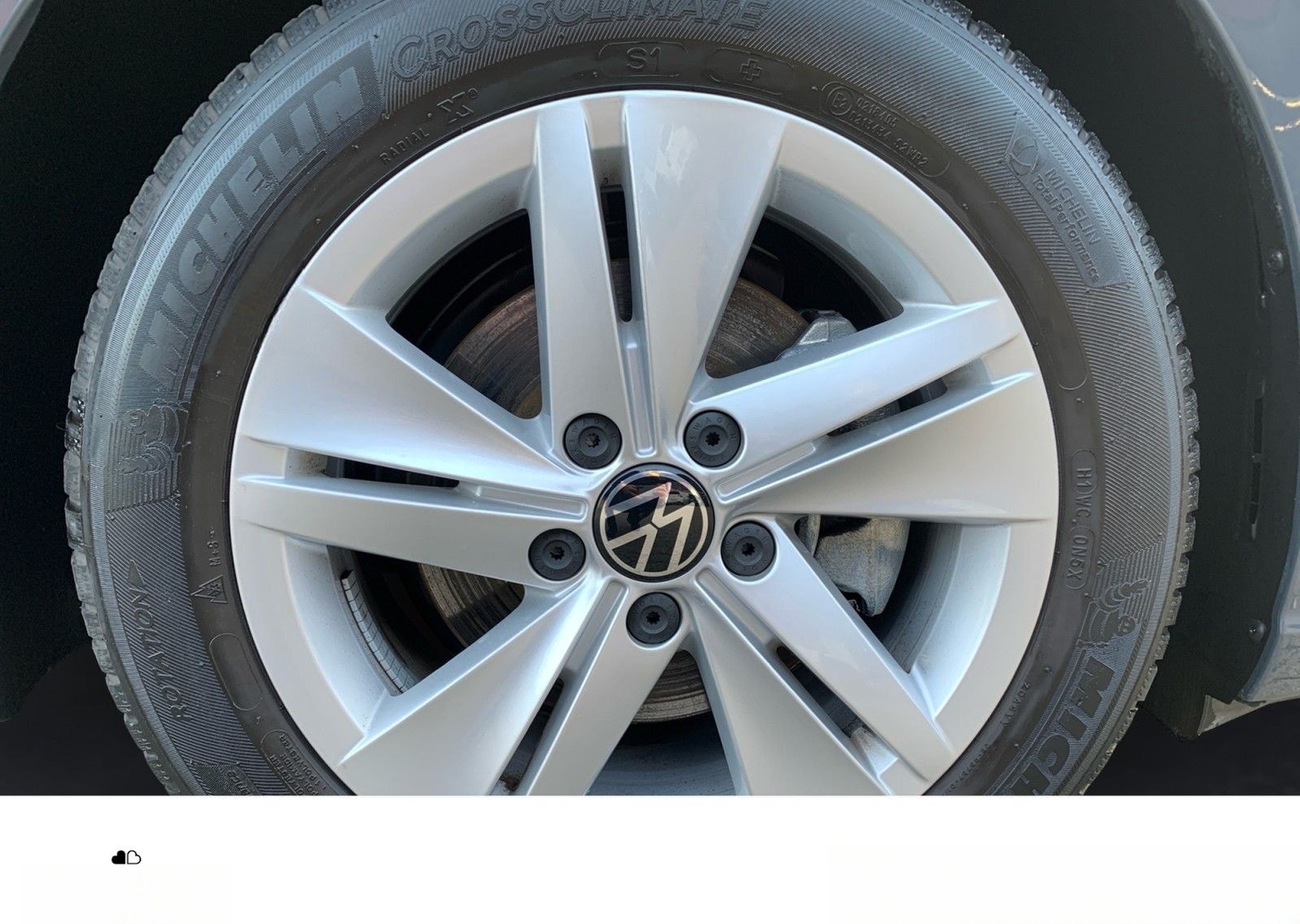 Volkswagen Golf 1.5 TSI Life NAVI+CARPLAY+SHZ foto 6