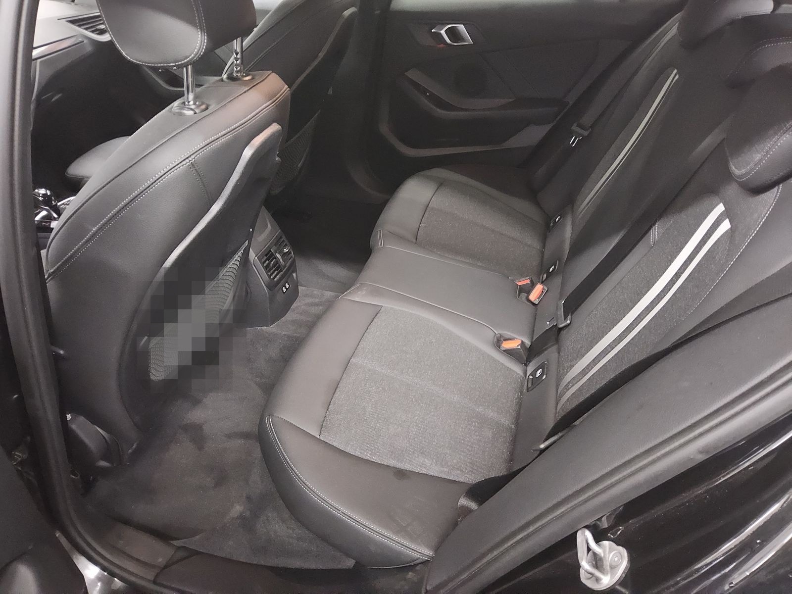 BMW 118dA Sport-Line Navi LED LC-Pro AHK RFK foto 13