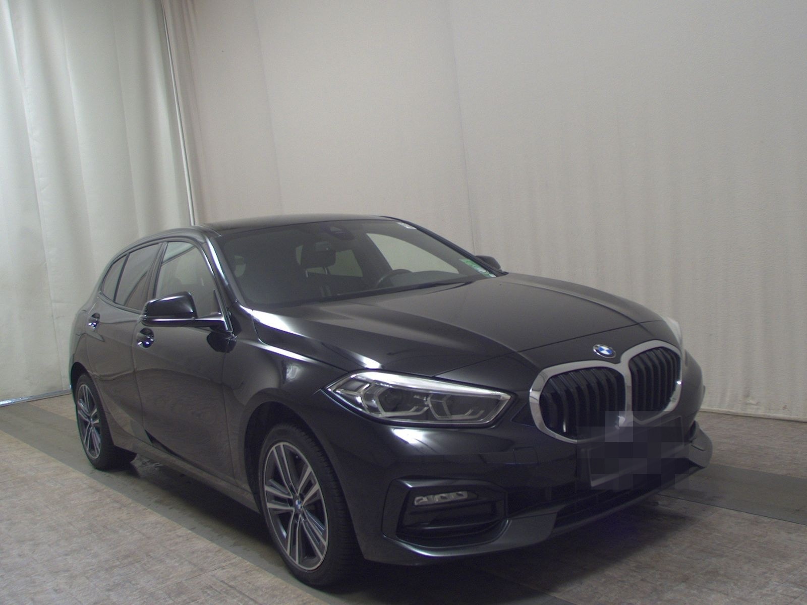 BMW 118dA Sport-Line Navi LED LC-Pro AHK RFK foto 3