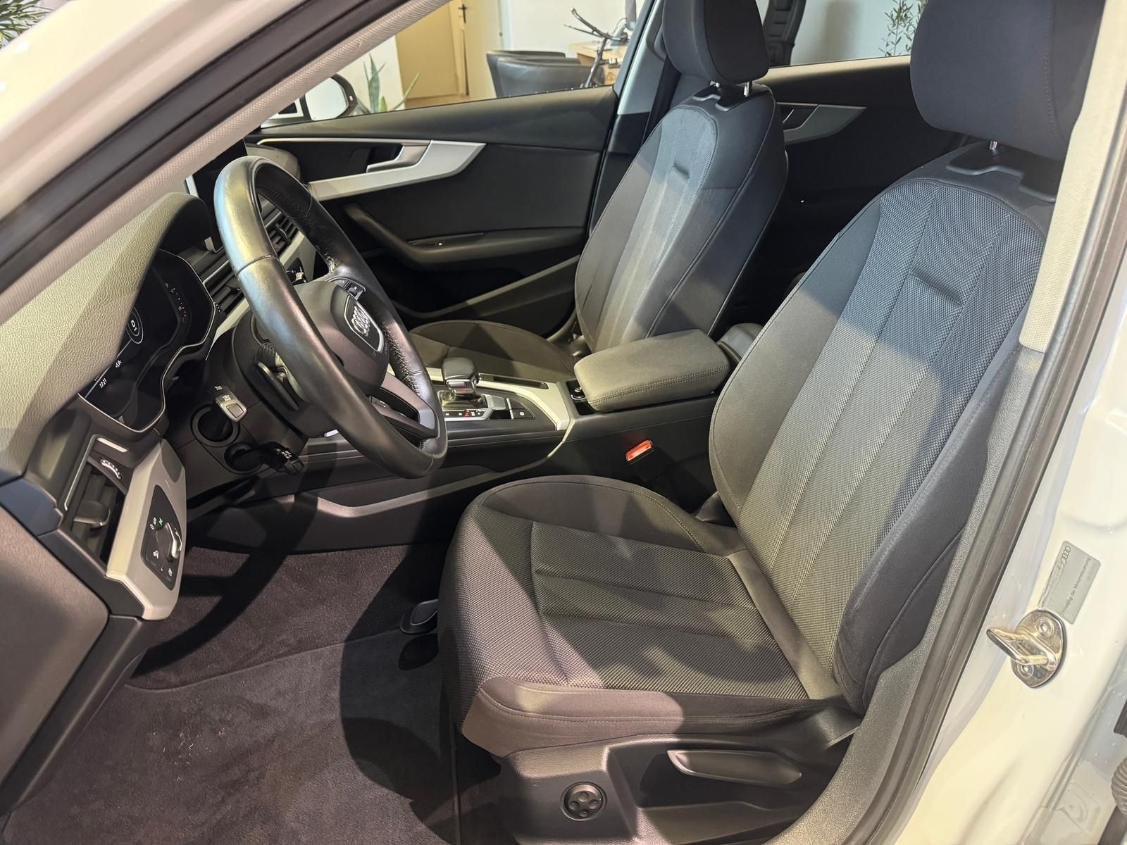 Audi A4 Limo 2.0 TDI Quattro S-tronic ACC foto 11