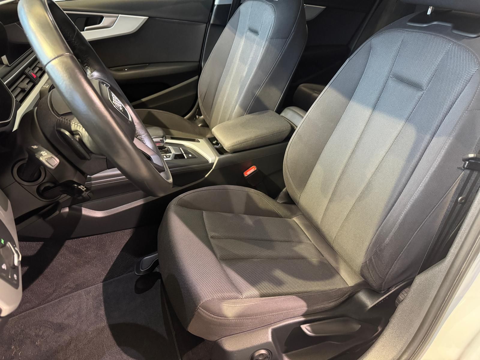 Audi A4 Limo 2.0 TDI Quattro S-tronic ACC foto 12