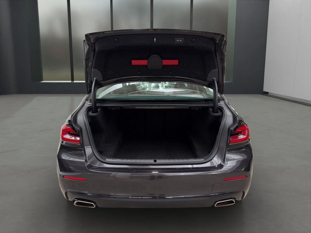 BMW 530d Lim. LED NAVI LEDER ACC KEYLESS KAMERA 17" foto 13