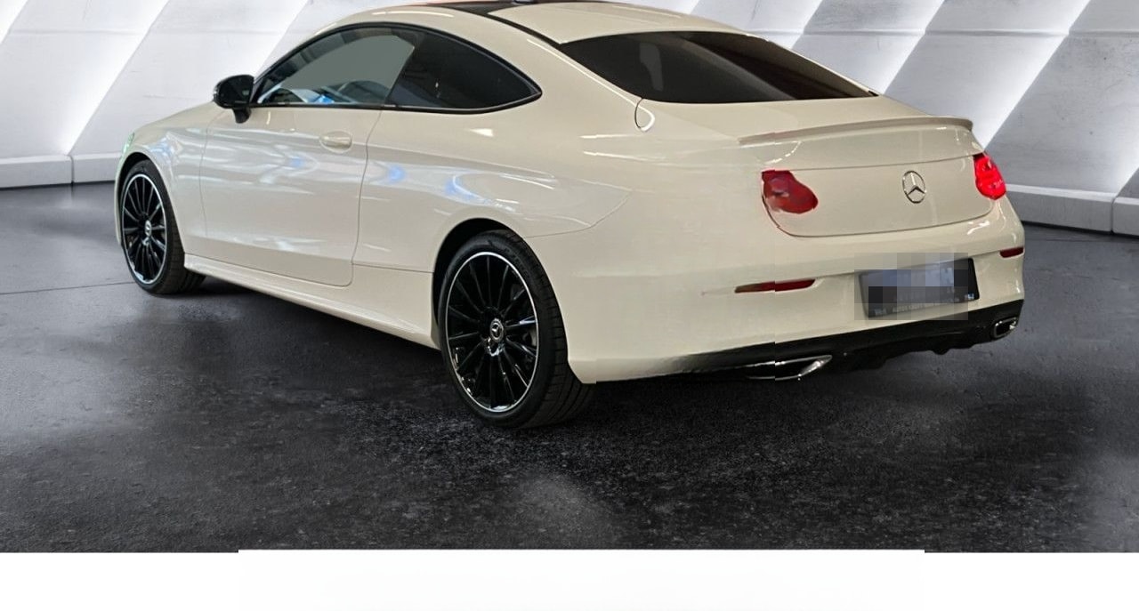 Mercedes-Benz C 300 d Coupe 4Matic AMG Line AHK Pano Allrad foto 4