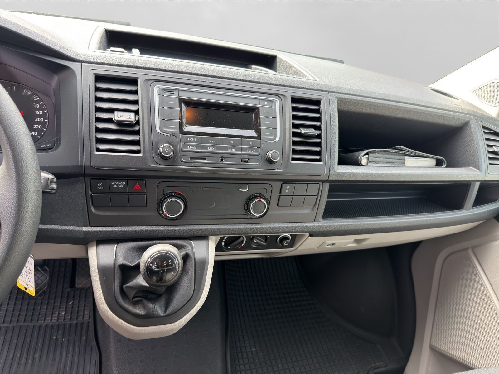 Volkswagen T6 Kombi 2.0 TDI AHK KLIMA foto 11