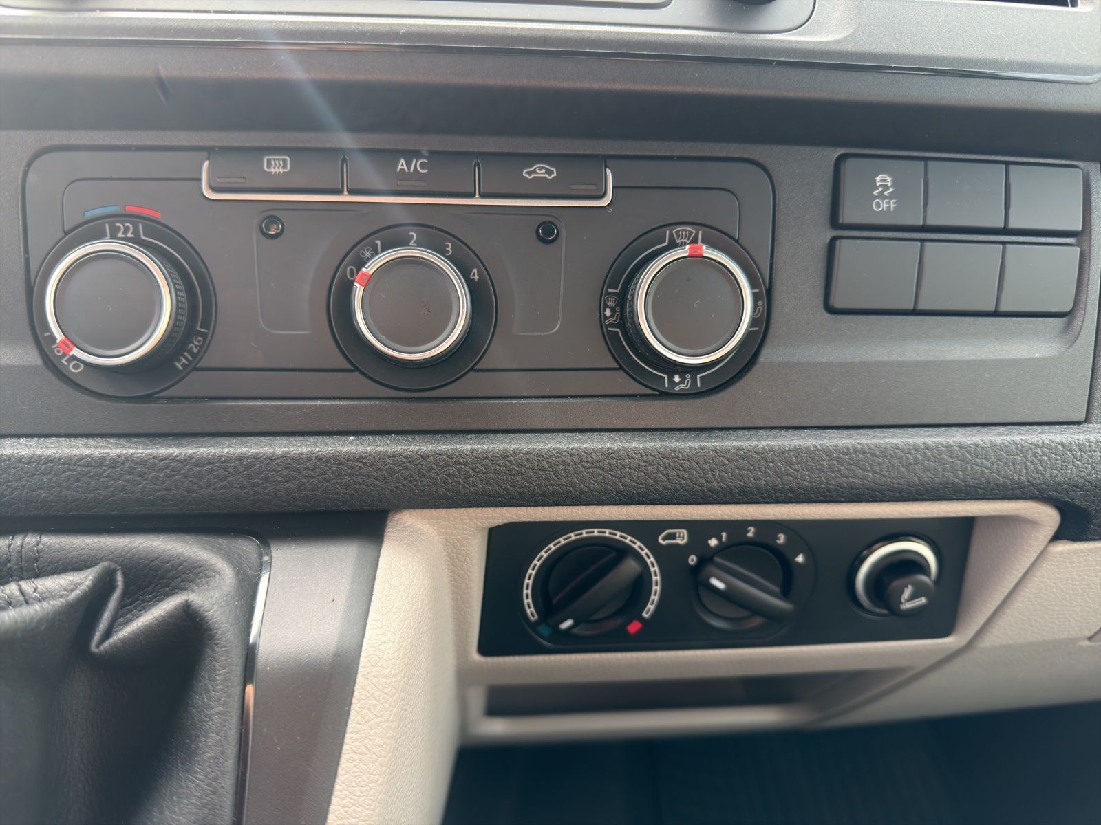 Volkswagen T6 Kombi 2.0 TDI AHK KLIMA foto 13