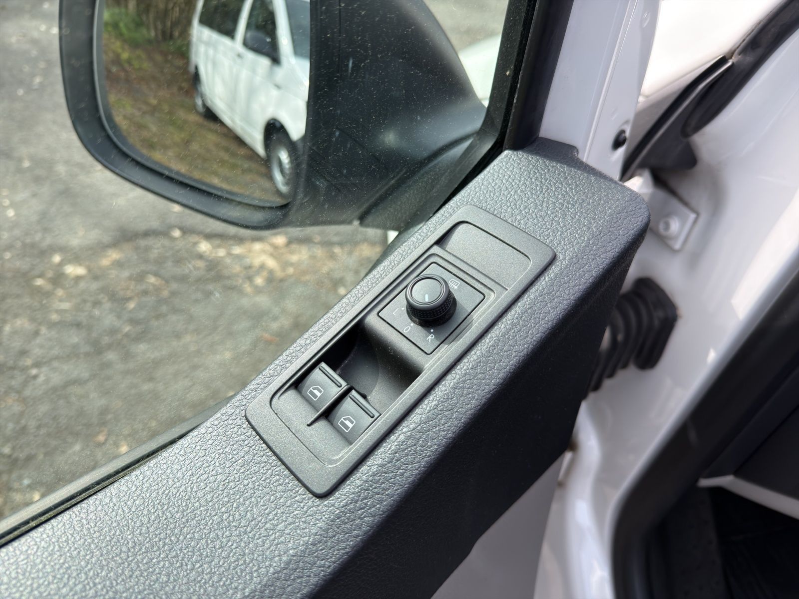 Volkswagen T6 Kombi 2.0 TDI AHK KLIMA foto 8