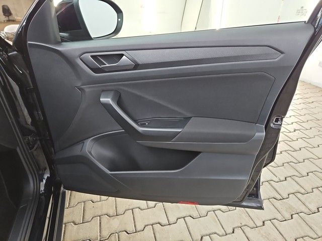 Volkswagen T-Roc DIGITAL COCKPIT EINPARKH foto 17