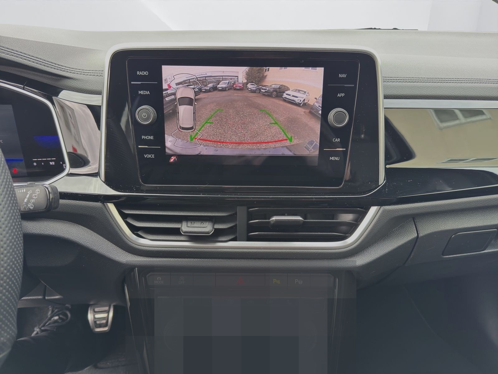 Volkswagen T-Roc 1.0 TSI R-Line SHZ*NAVI*KAMERA*KEYLESS foto 13