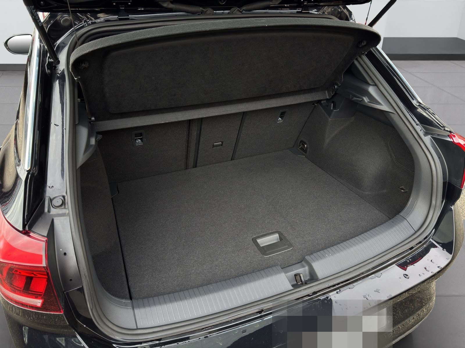 Volkswagen T-Roc 1.0 TSI R-Line SHZ*NAVI*KAMERA*KEYLESS foto 14