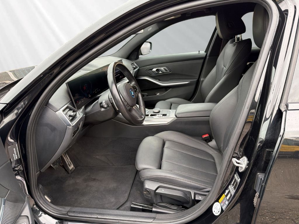 BMW 330 xe touring M-Sport Pro HiFi Stop&Go AHK LC P foto 8