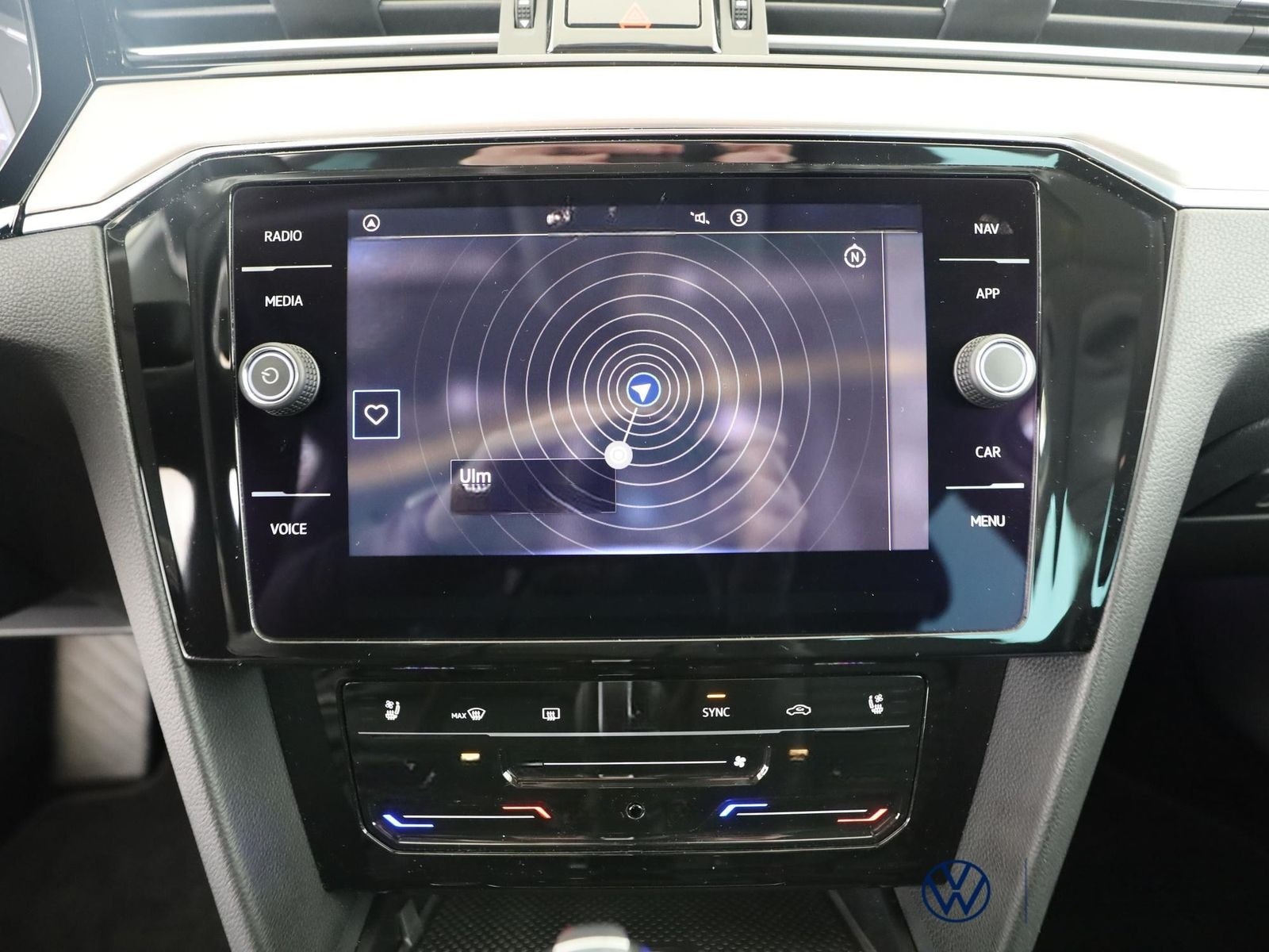 Volkswagen Passat Variant 2.0 TDI Elegance+DSG+AHK+MATRIX foto 7