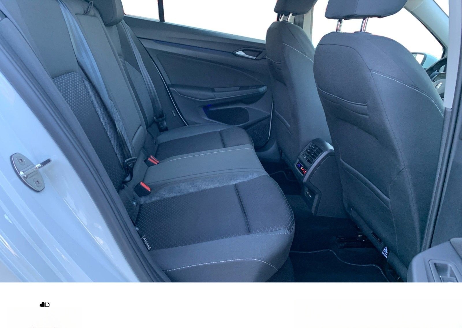 Volkswagen Golf 1.5 TSI Active HeadUp+NAVI+RFK foto 15