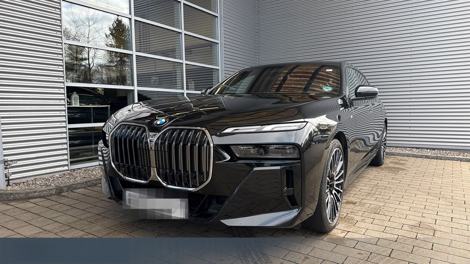 BMW 740d A xDrive M-Sport ACC HUD 360° SkyLou Sitzhg foto 1