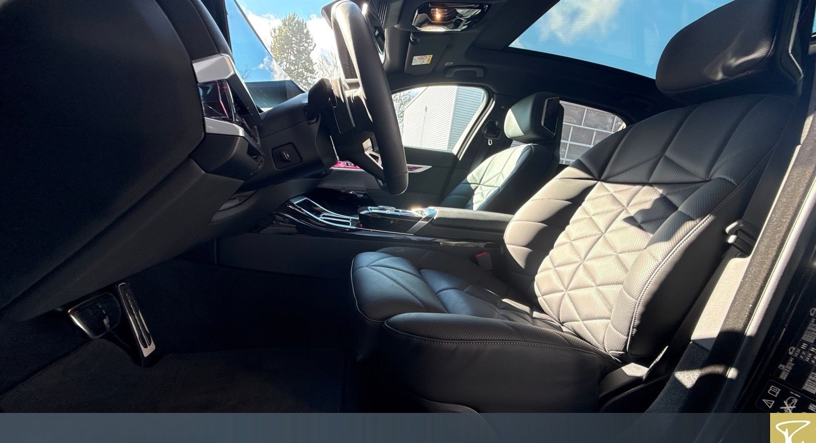 BMW 740d A xDrive M-Sport ACC HUD 360° SkyLou Sitzhg foto 4