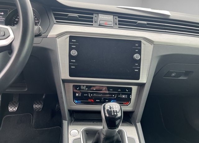 Volkswagen Passat Variant 1.5 TSI OPF Conceptline NAVI+LED foto 8