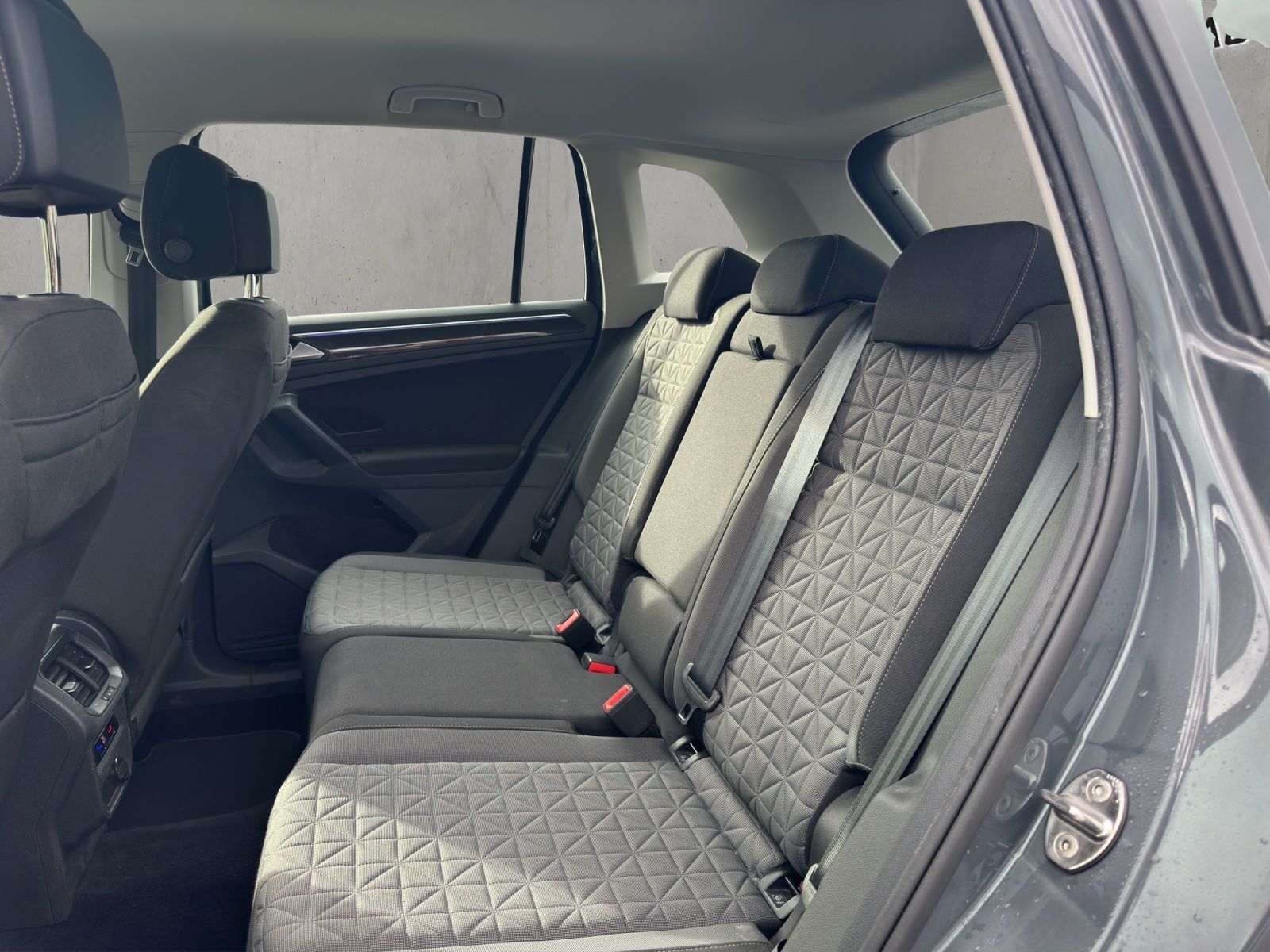 Volkswagen Tiguan Life*NAVI*KAMERA*LED*AHK* foto 13