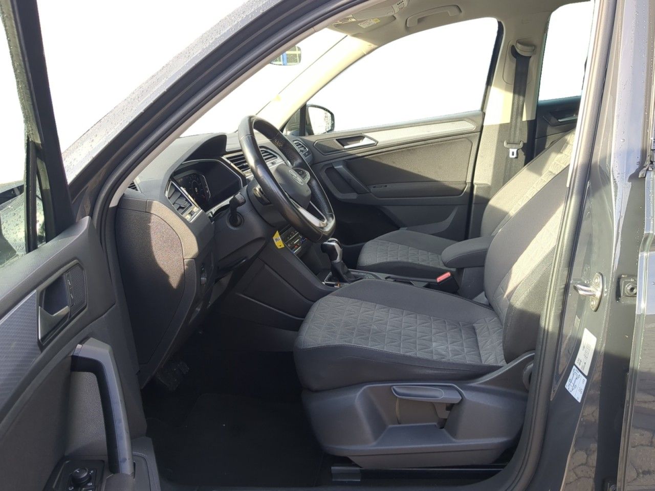 Volkswagen TIGUAN Plug-in Hybrid+LED+PDC+ACC+DAB+LM+ALS foto 11