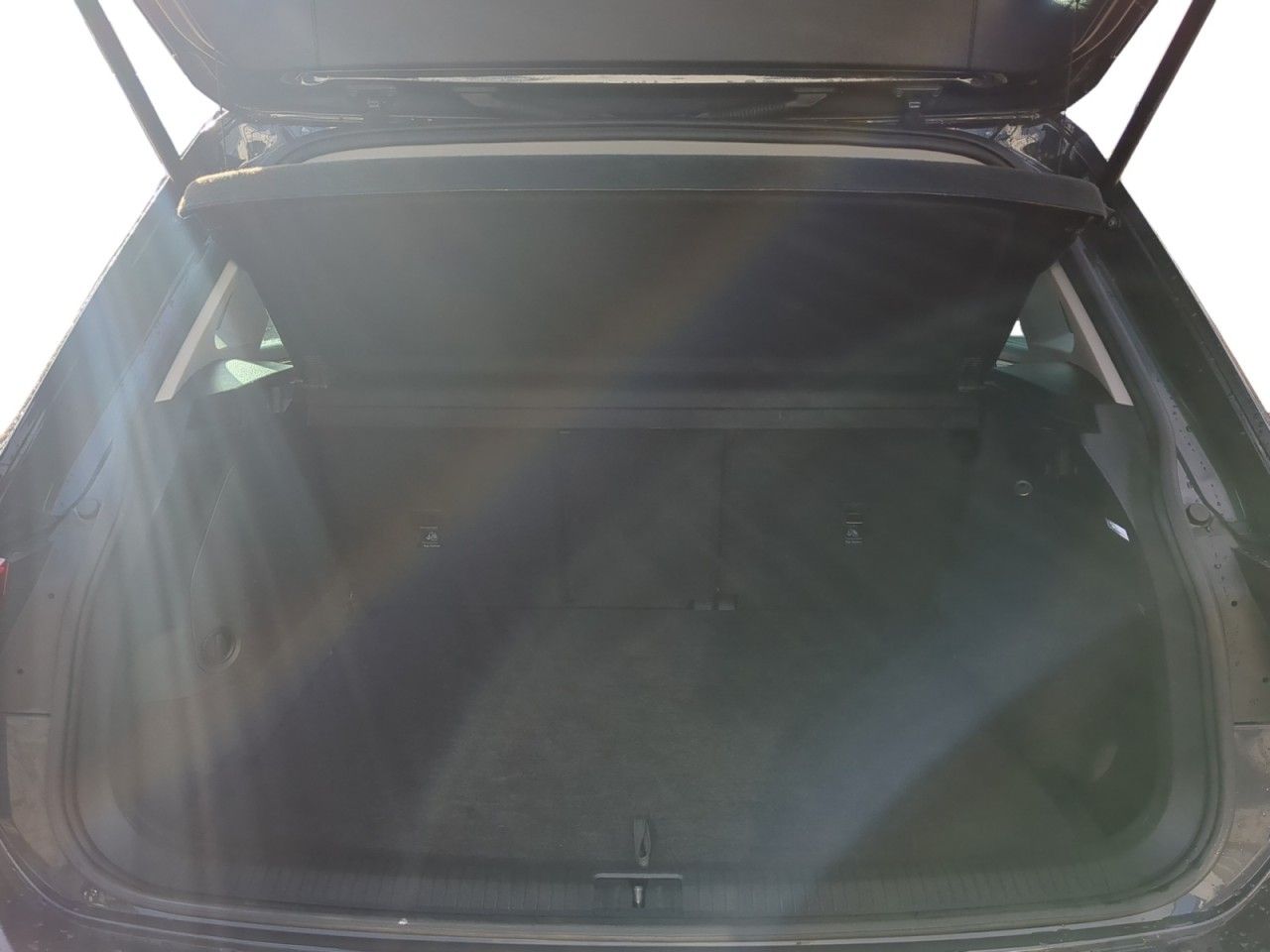 Volkswagen TIGUAN Plug-in Hybrid+LED+PDC+ACC+DAB+LM+ALS foto 16