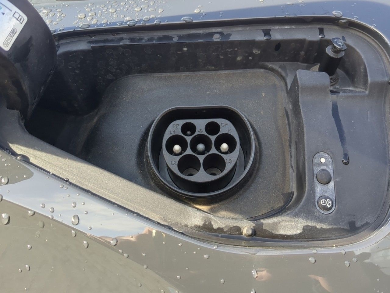 Volkswagen TIGUAN Plug-in Hybrid+LED+PDC+ACC+DAB+LM+ALS foto 17