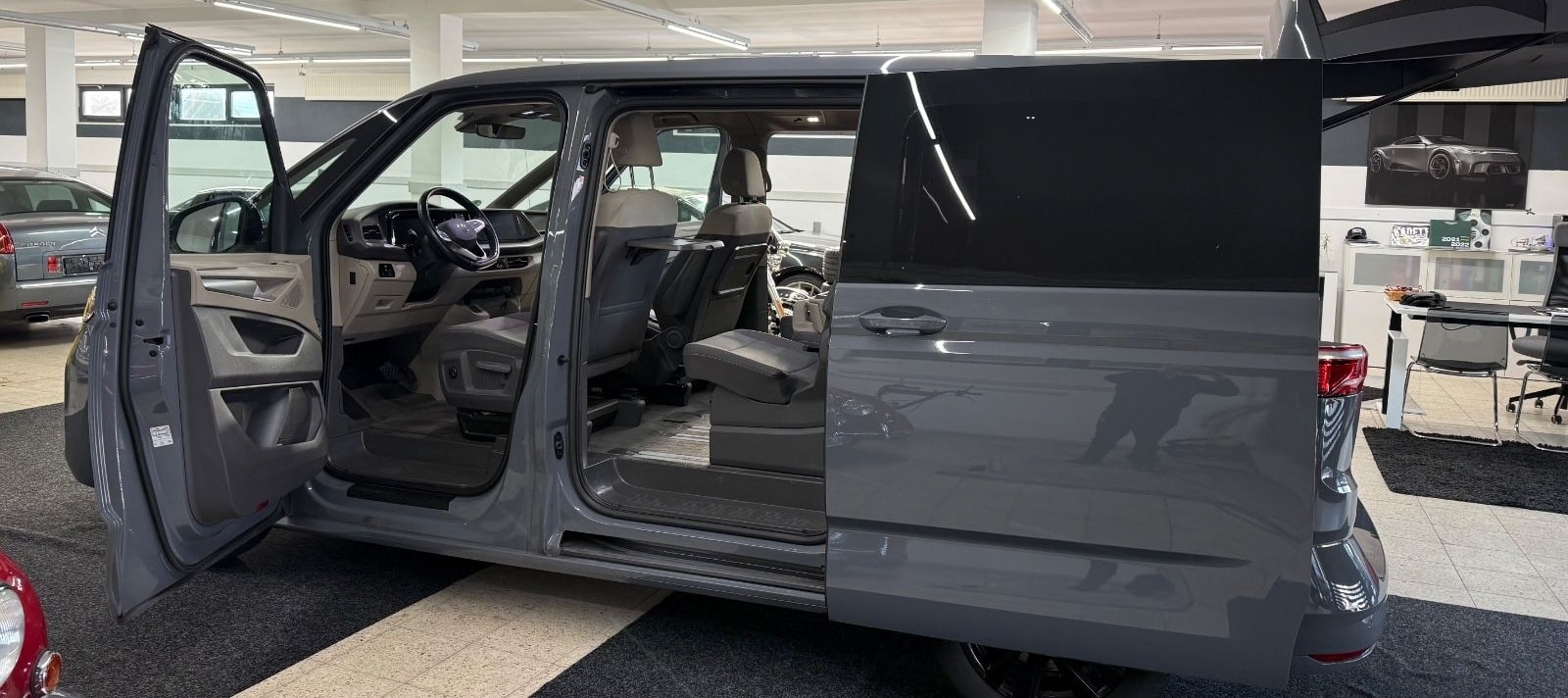 Volkswagen T7 Bulli*Multivan*7 Sitzer*AHK*Virtual*ACC foto 7