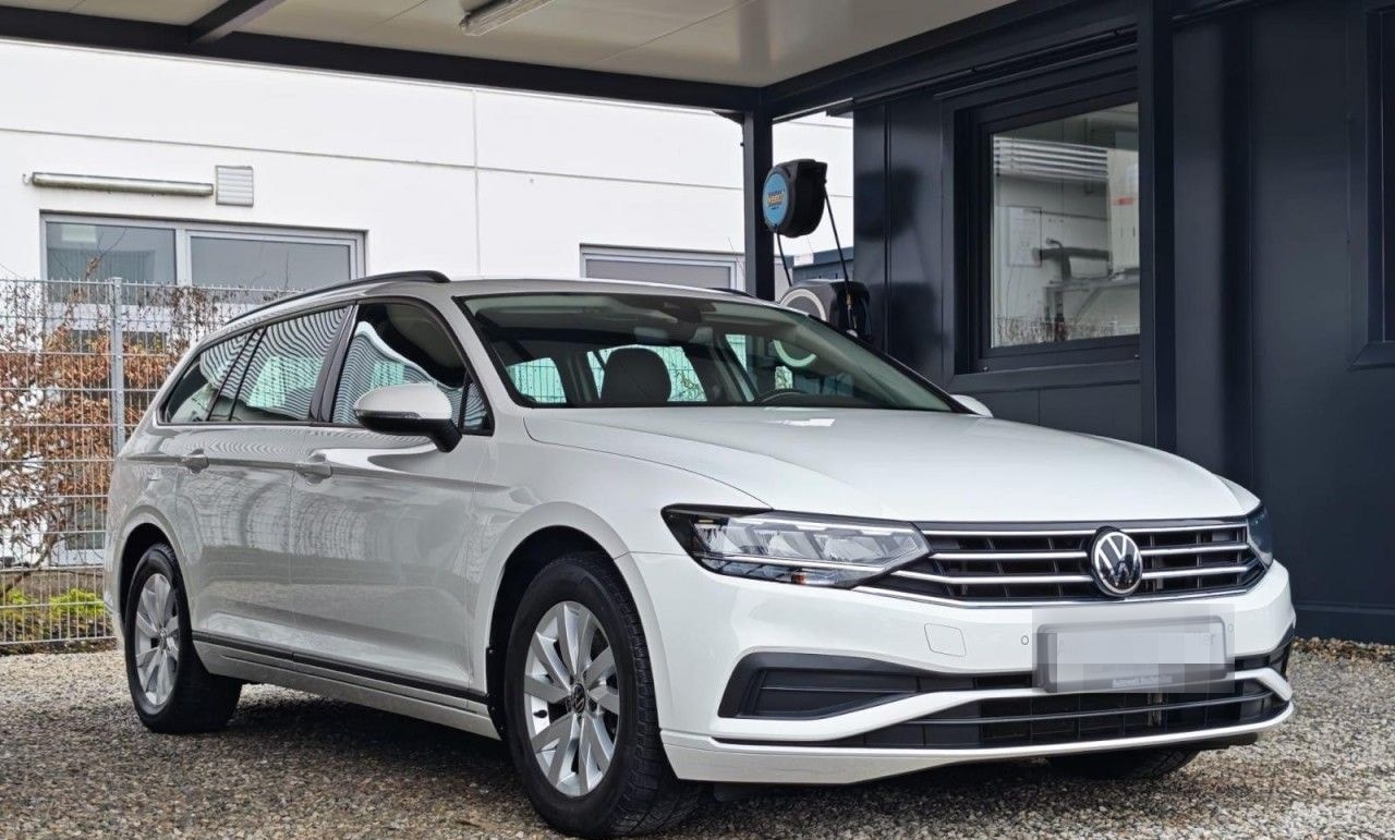 Volkswagen Passat 2.0 TDI DSG,STANDH,AHK,LED,KAMERA,ACC,DAB foto 2