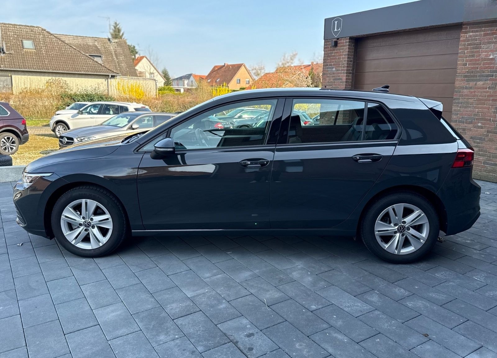 Volkswagen Golf VIII 1.5 TSI Lim. Life I LED I NAV I PDC I foto 4