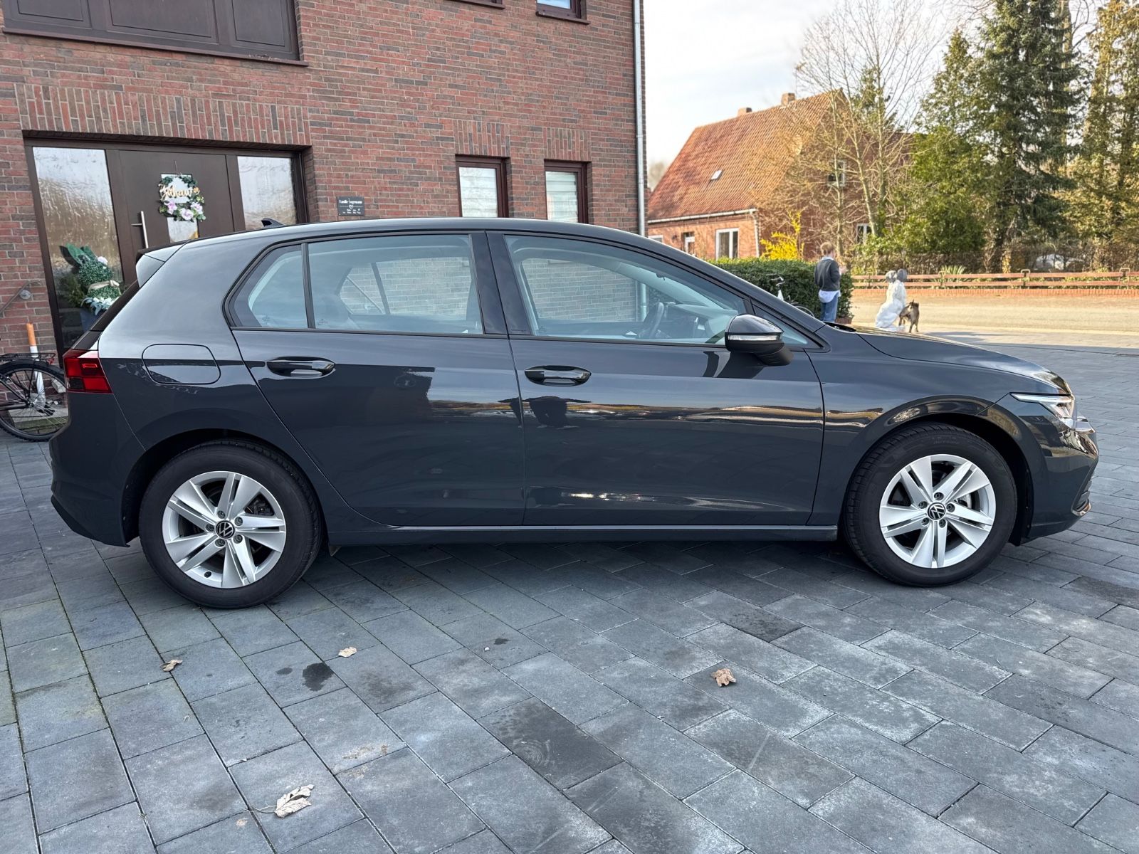 Volkswagen Golf VIII 1.5 TSI Lim. Life I LED I NAV I PDC I foto 8