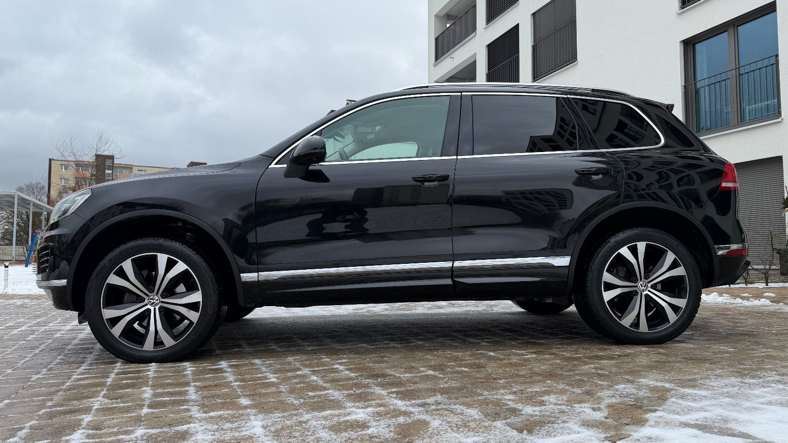 Volkswagen Touareg 3.0 V6 R Line LTDI SCR Exclusive BMT foto 17