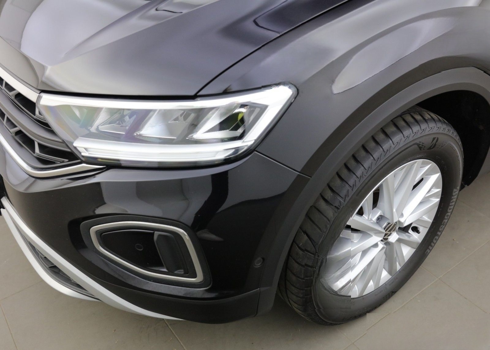 Volkswagen T-ROC LIFE 2.0 TDI DSG (+EURO6+ACC-RADAR) Navi foto 4